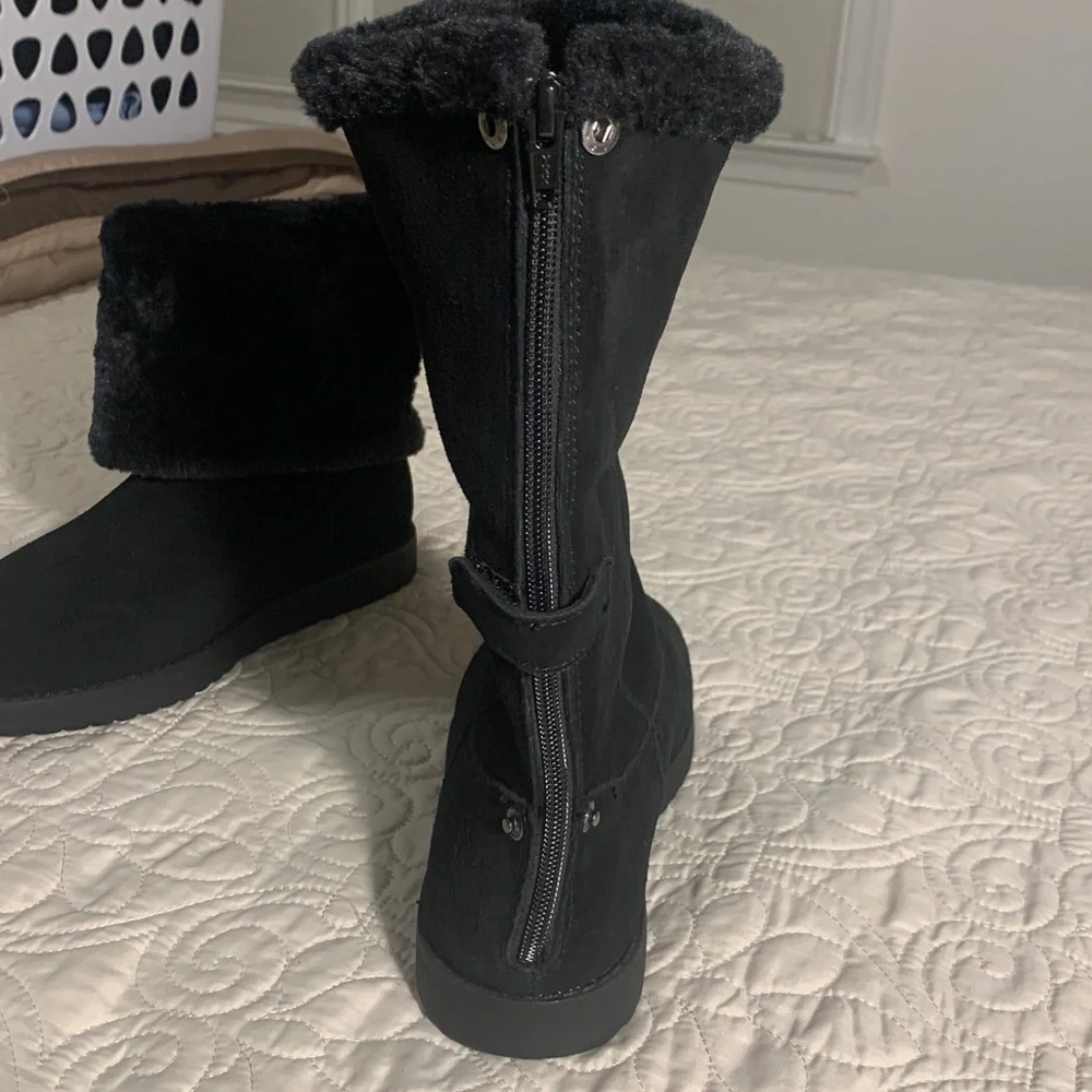 Universal Thread Black Suede Boots NWOT size 8
